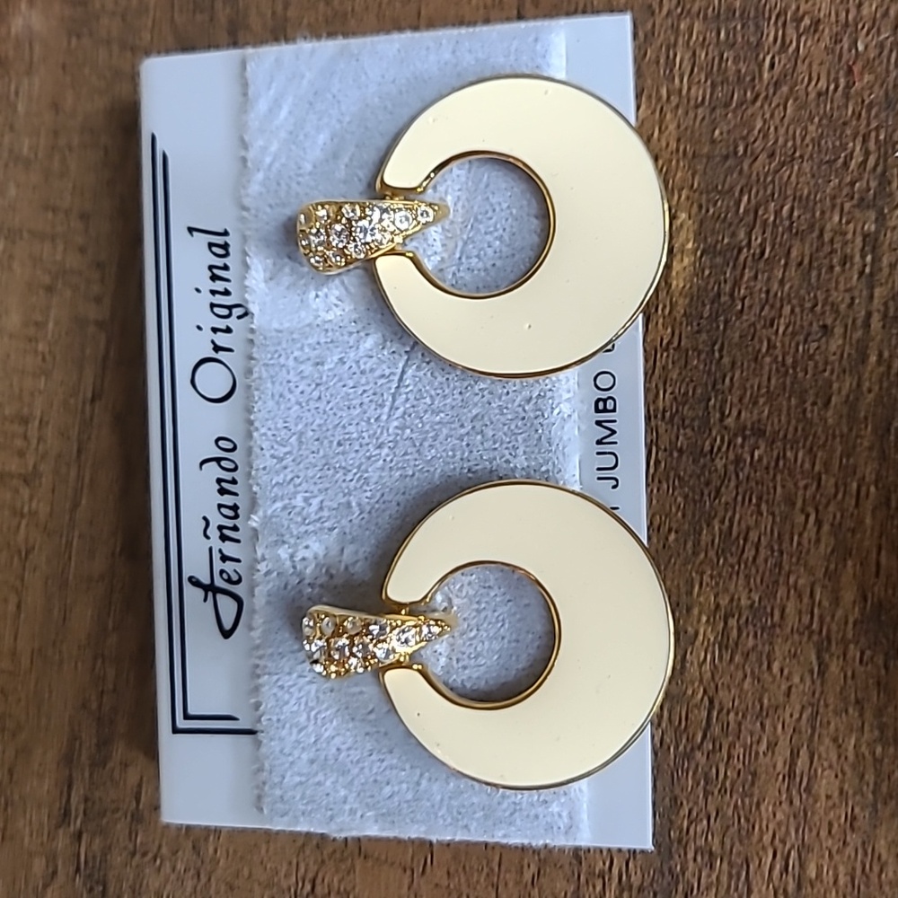 VINTAGE Cream and Sparkly Gold Earrings